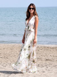 Alessandra Ambrosio On Seaside