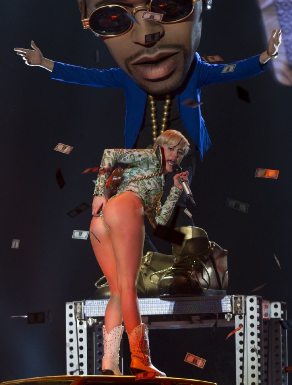 Miley Cyrus Hot Celebrity 13