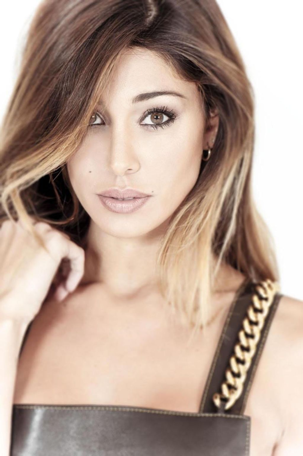 Belen Rodriguez Gorgeous Celebrity 00