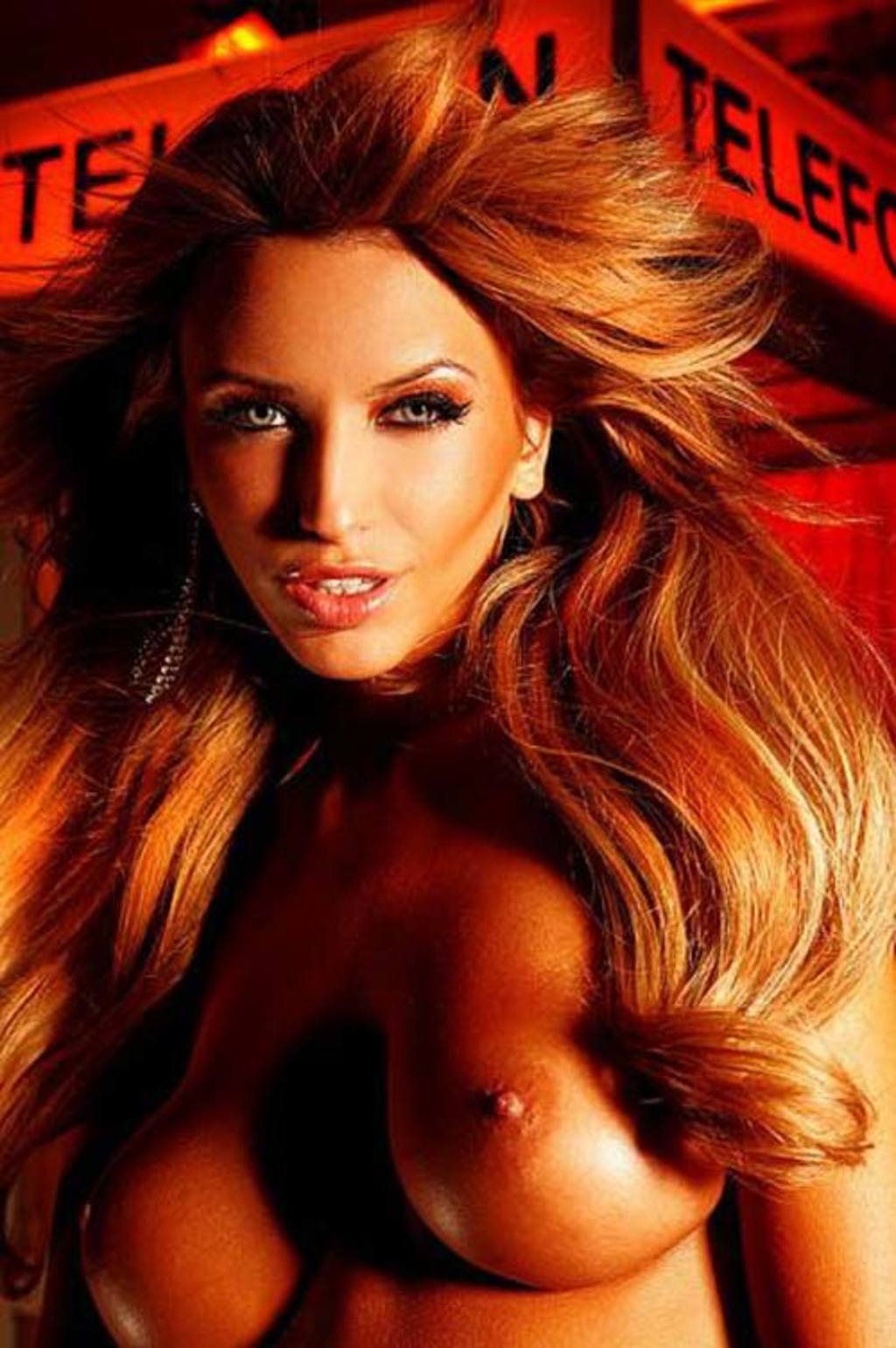 Monika Pietrasinska Celeb Gallery 00