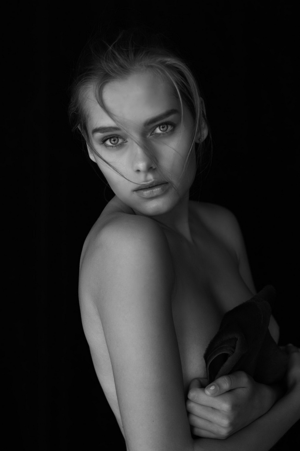 Solveig Mork Hansen Poses Nude 07