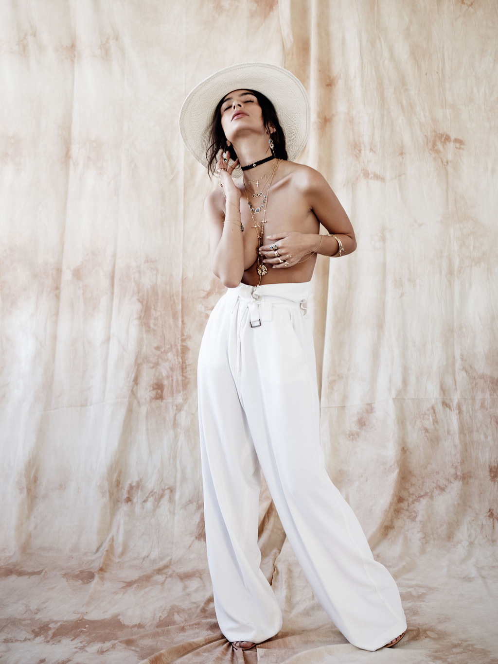 Emily Ratajkowski Topless In The Studio 07