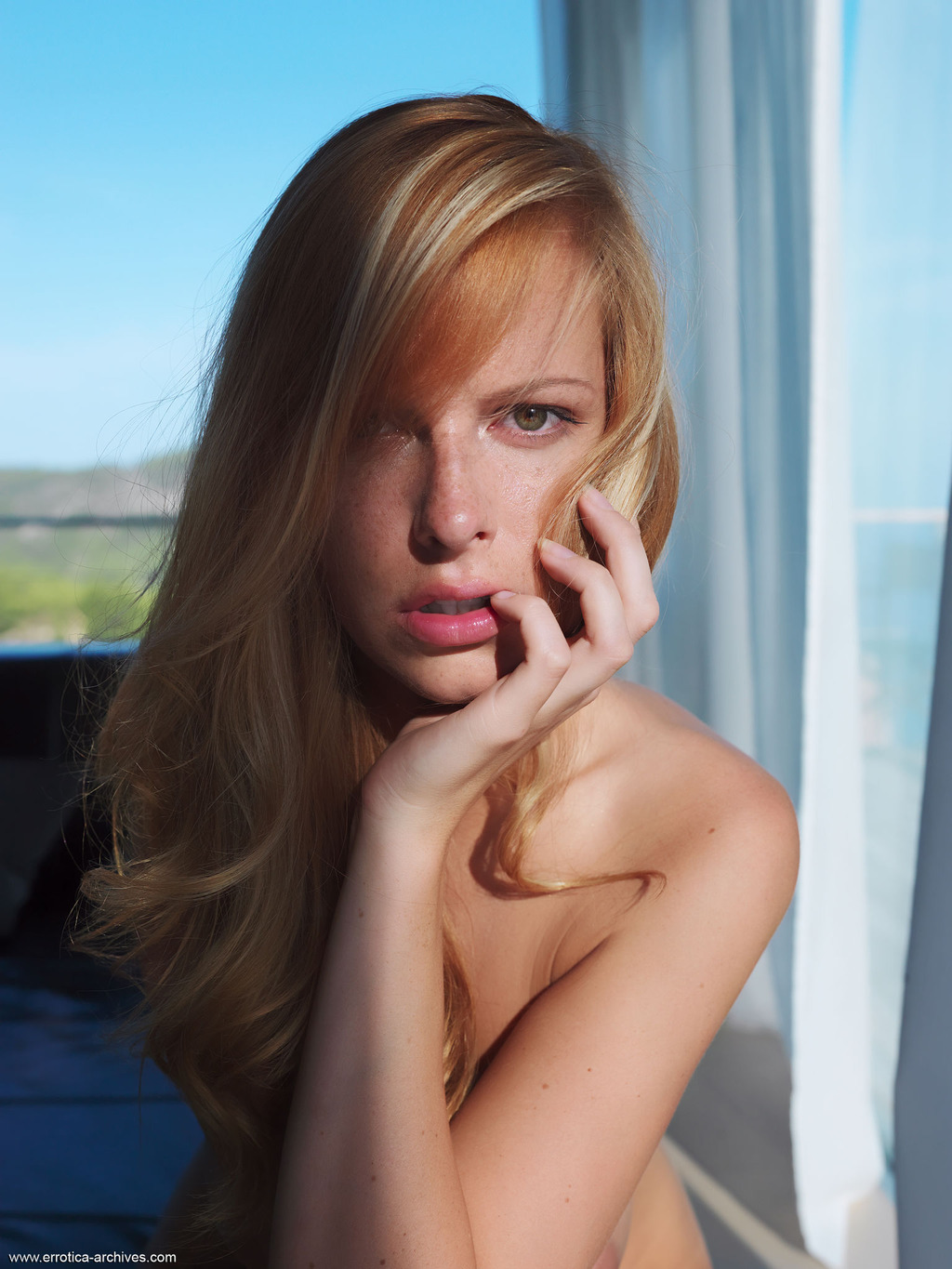 Tubbea Posing Nude At Home 15