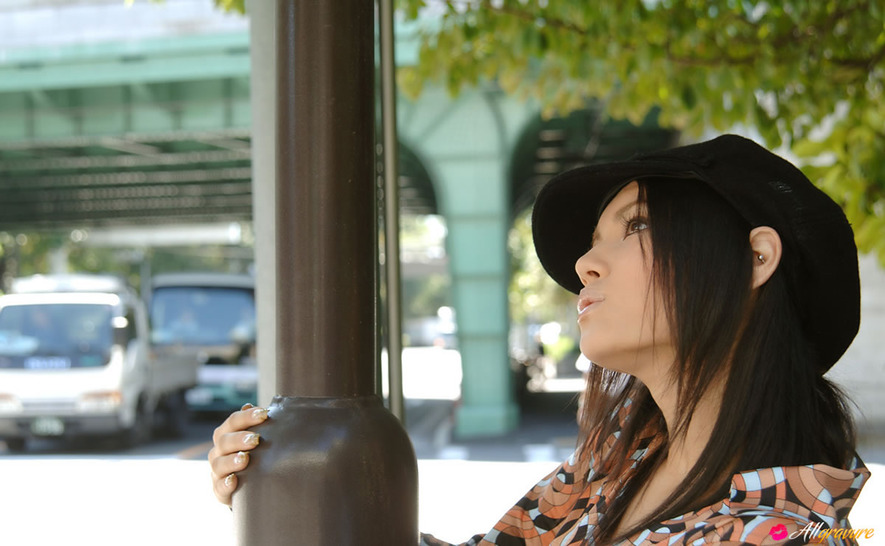 Maria Ozawa Nude On The Terrace 01