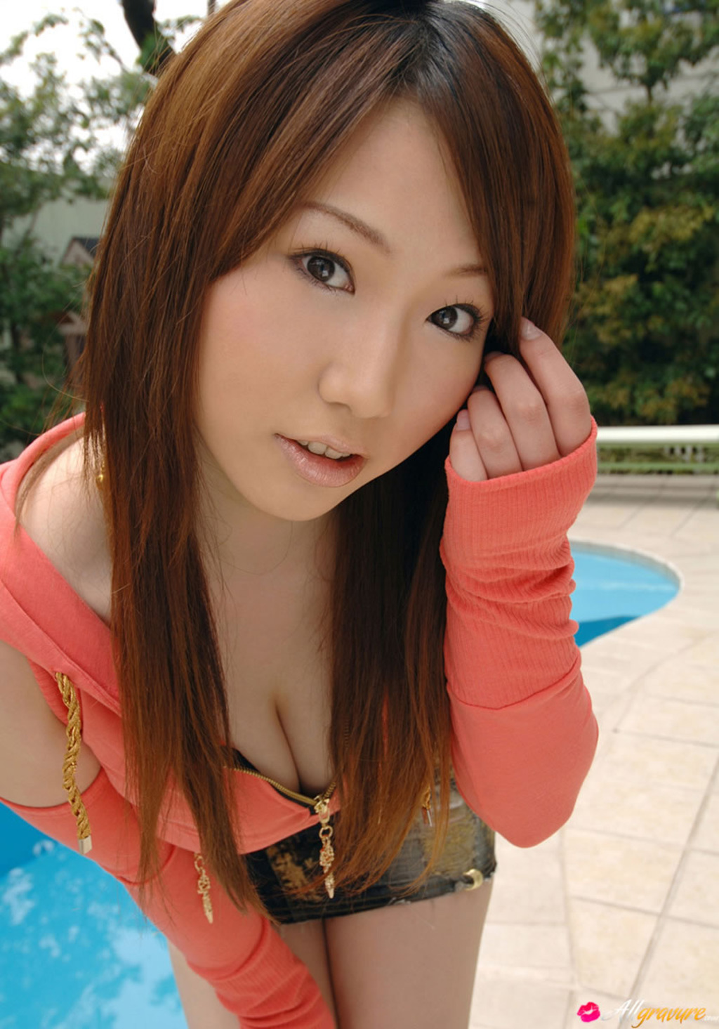 Ai Sayama Shows Her Tits 02