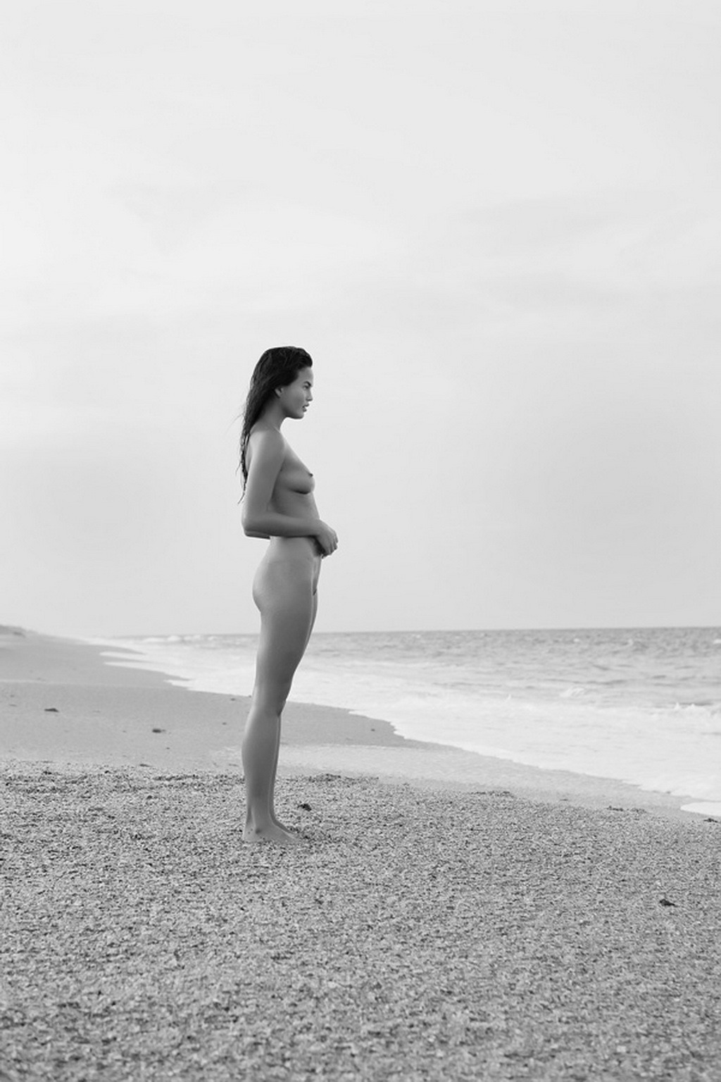 Christine Teigen Exposes Her Sexy Body 12