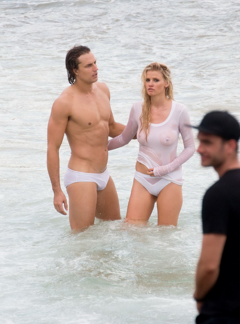 Lara Stone Showing Her Big Boobs In Wet C Thru Top 04