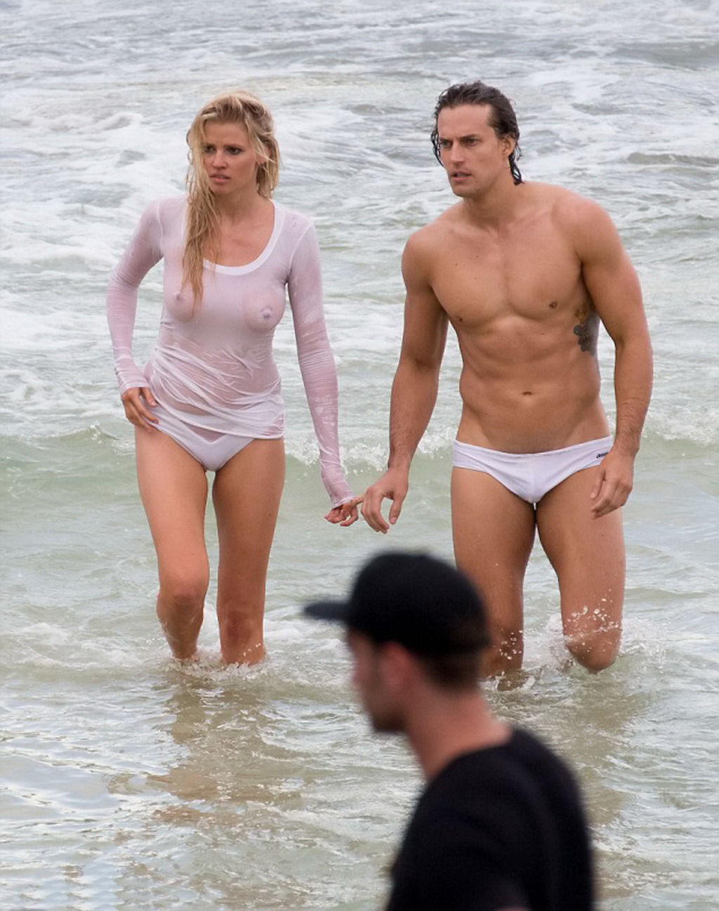 Lara Stone Showing Her Big Boobs In Wet C Thru Top 14