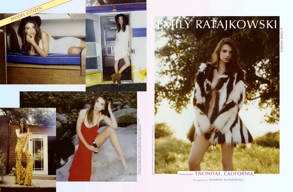Emily Ratajkowski Shows Off Her Boobs In Lingerie 15
