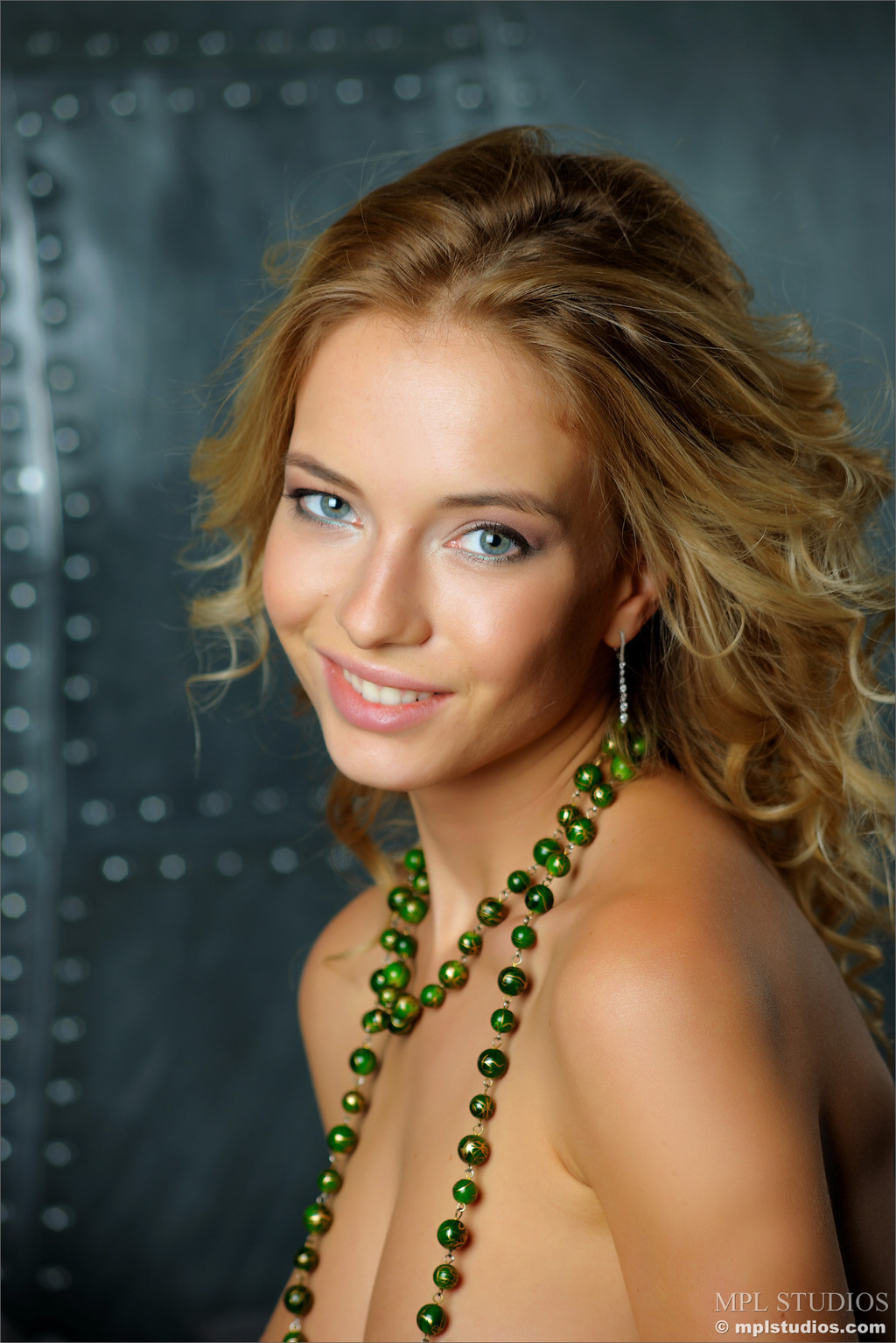 Sexy Blonde Girl Naked 18