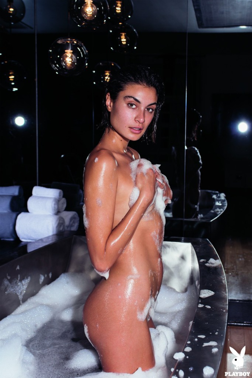 Skinny Hottie Strips Down And Relaxes In A Bathtub 03