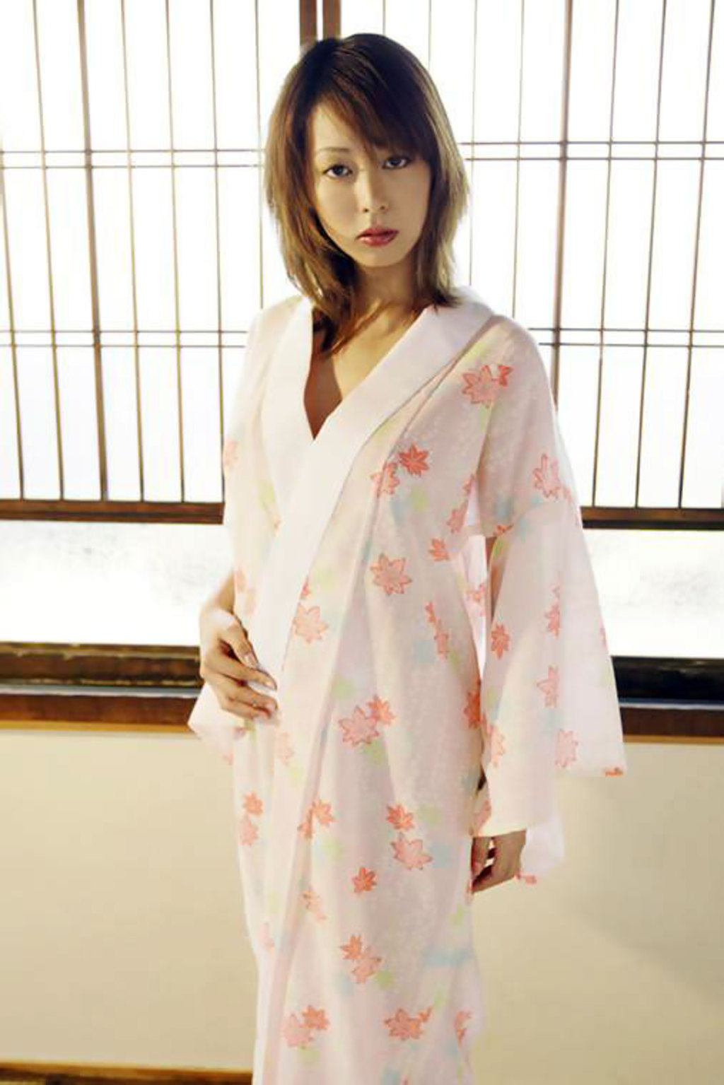 Honoka - Love Surprise 09