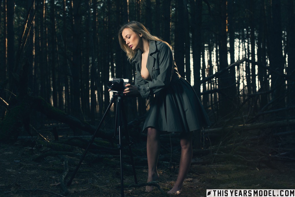 Aislin Models Naked In The Woods 01