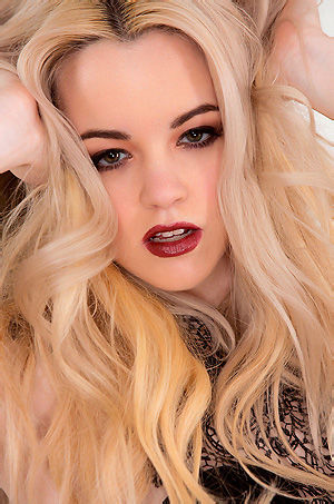 Lauren WK Teases You In Black Stockings